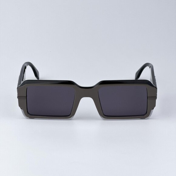 Fendi FENDIGRAPHY FE40073U 05A Men BRAND NEW Sunglasses Rectangle Black Smoke - Picture 1 of 12